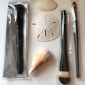 ✅✅sold✅✅Elf, NYX and Vasanti makeup brushes 🔆